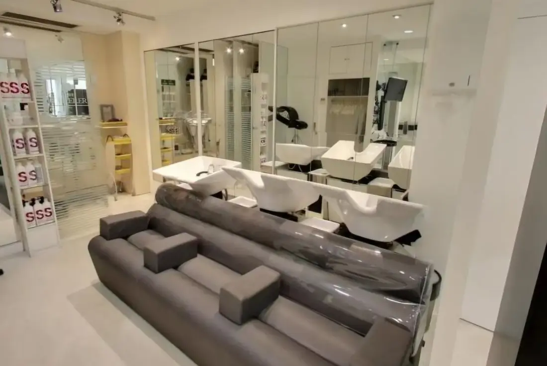 L’espace shampoing du salon