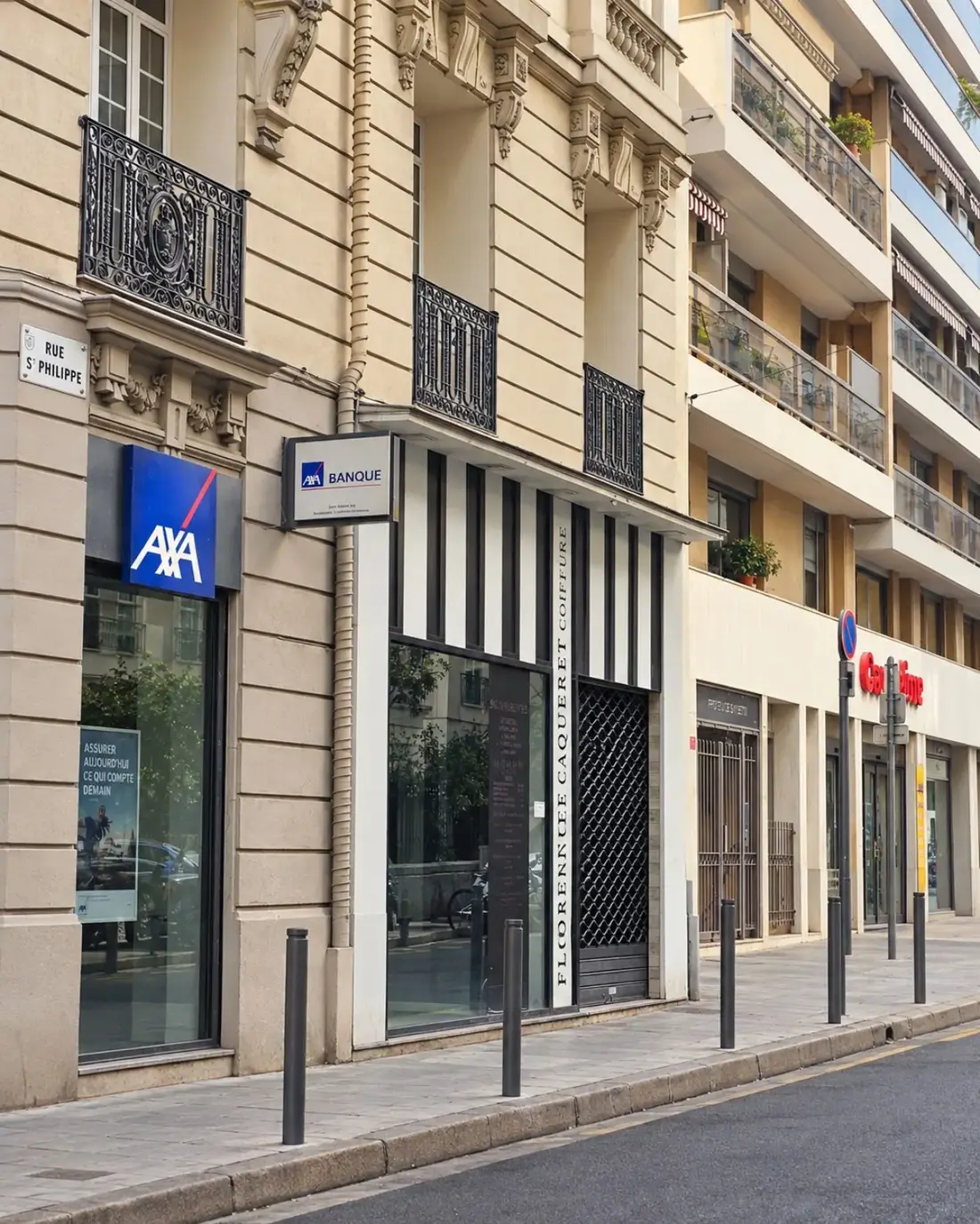 La rue Saint-Philippe et la façade du salon